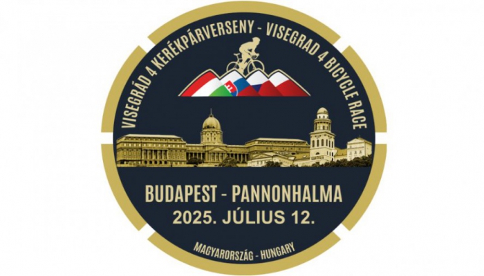 Telkin is áthalad a V4 kerékpárverseny mezőnye