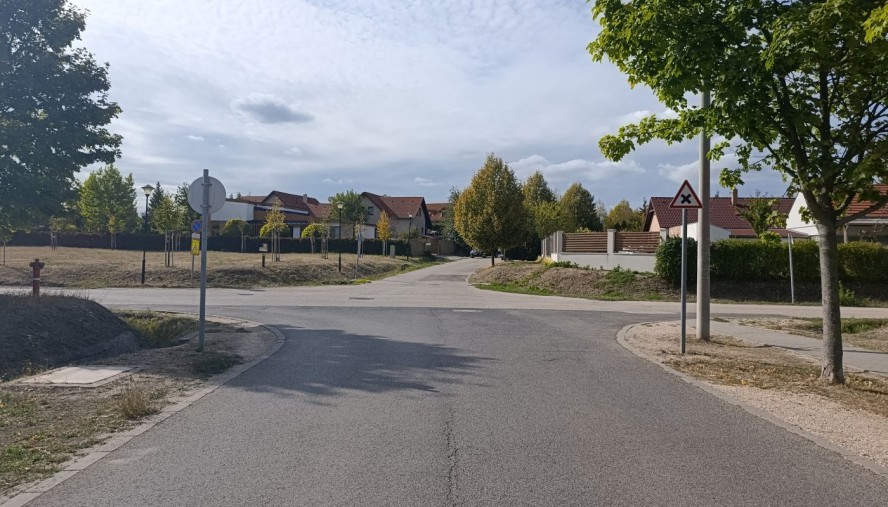 tengelice_szajko_keresztezodes